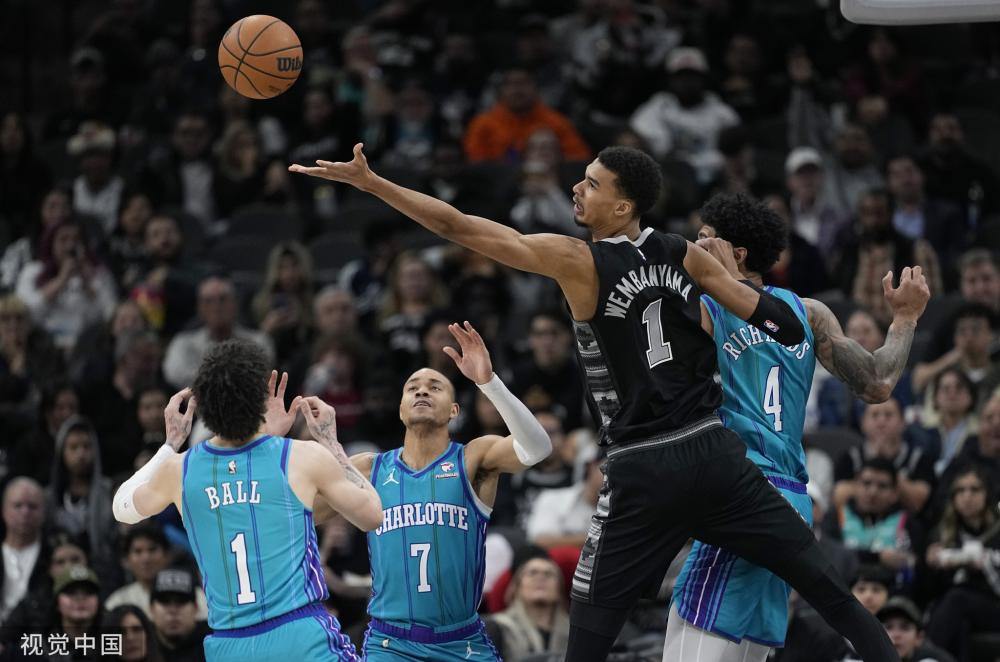 內和本澤馬 內和本澤馬